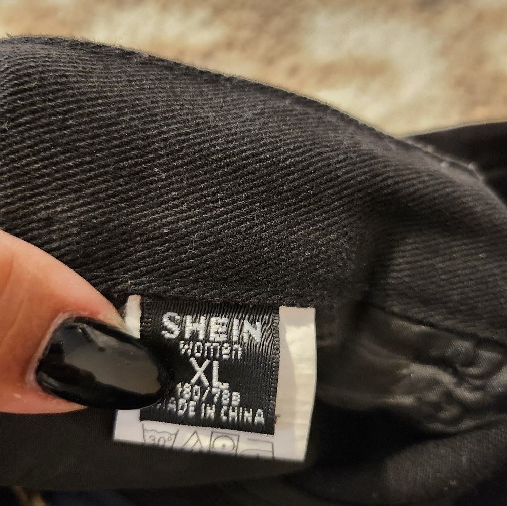 Jean - Picture 4 of 4